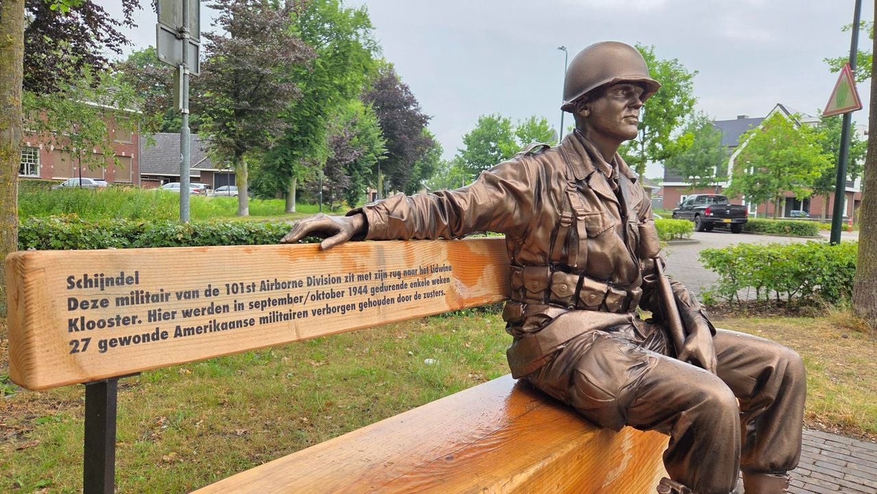 Soldaat in Schijndel (foto: Noël van Hooft).