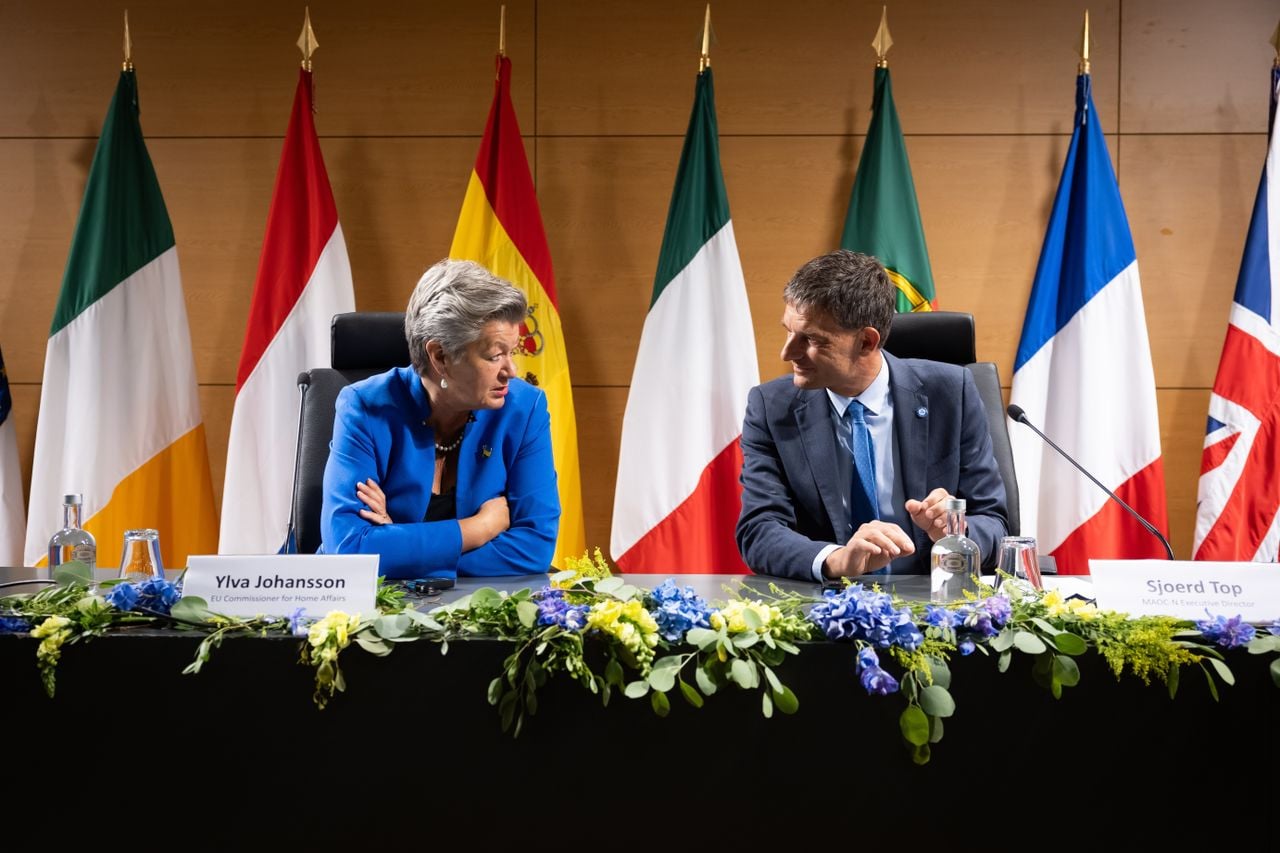 Sjoerd Top tijdens zijn werk als baas bij de Maritime Analysis and Operations Centre (Narcotics) (foto: ANP).