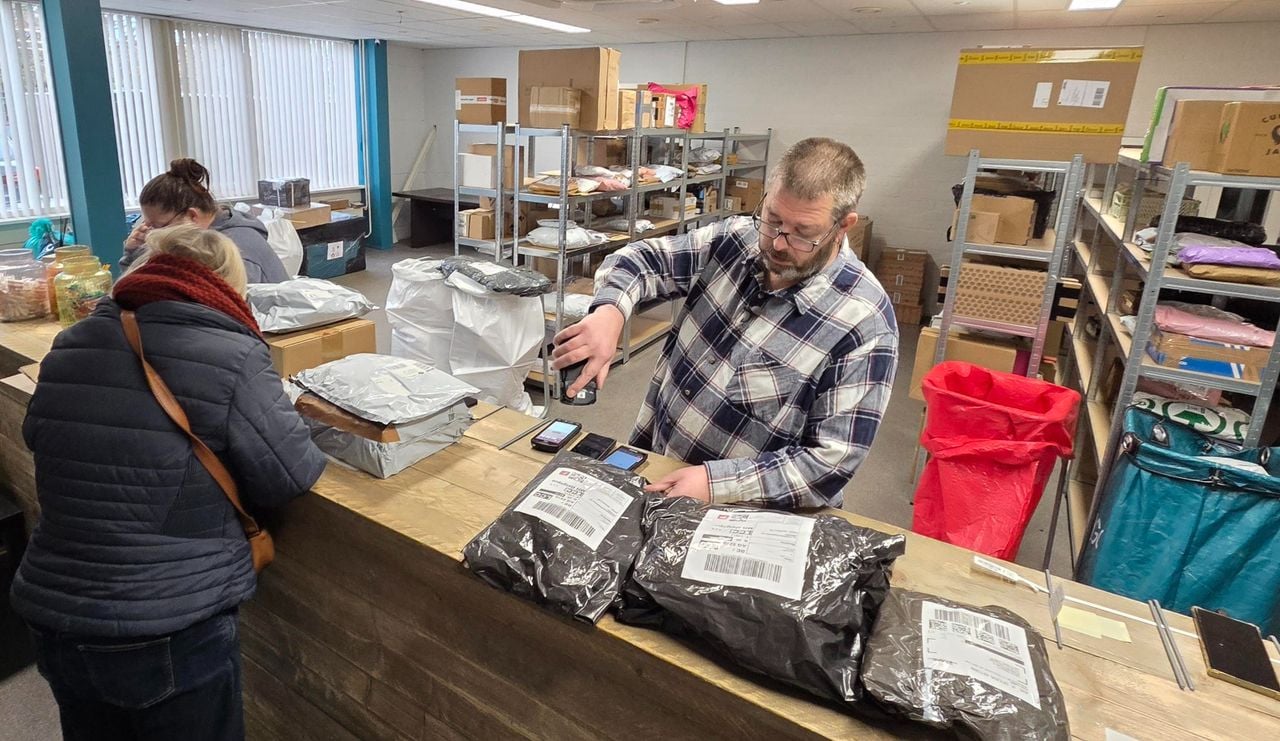 Pakketpunt Etten-Leur van Jurgen Dufornee is een begrip in de regio (foto: Noël van Hooft).