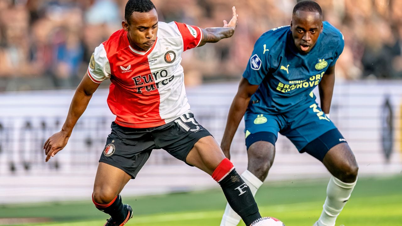 Jordan Teze maakte een geconcentreerde en gedreven indruk in De Kuip (foto: Marcel van Dorst/Eye4Images).