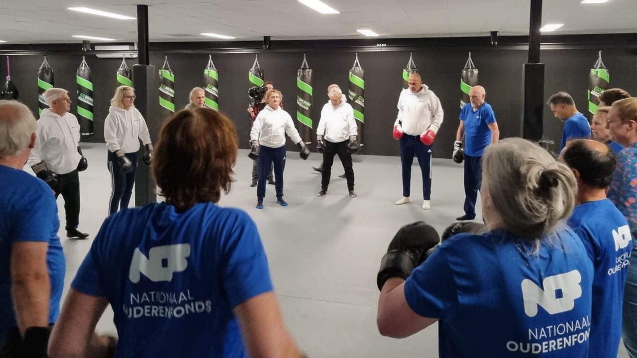 Arnold Vanderlyde doet voor, de rest volgt. (Foto: Leon Voskamp)