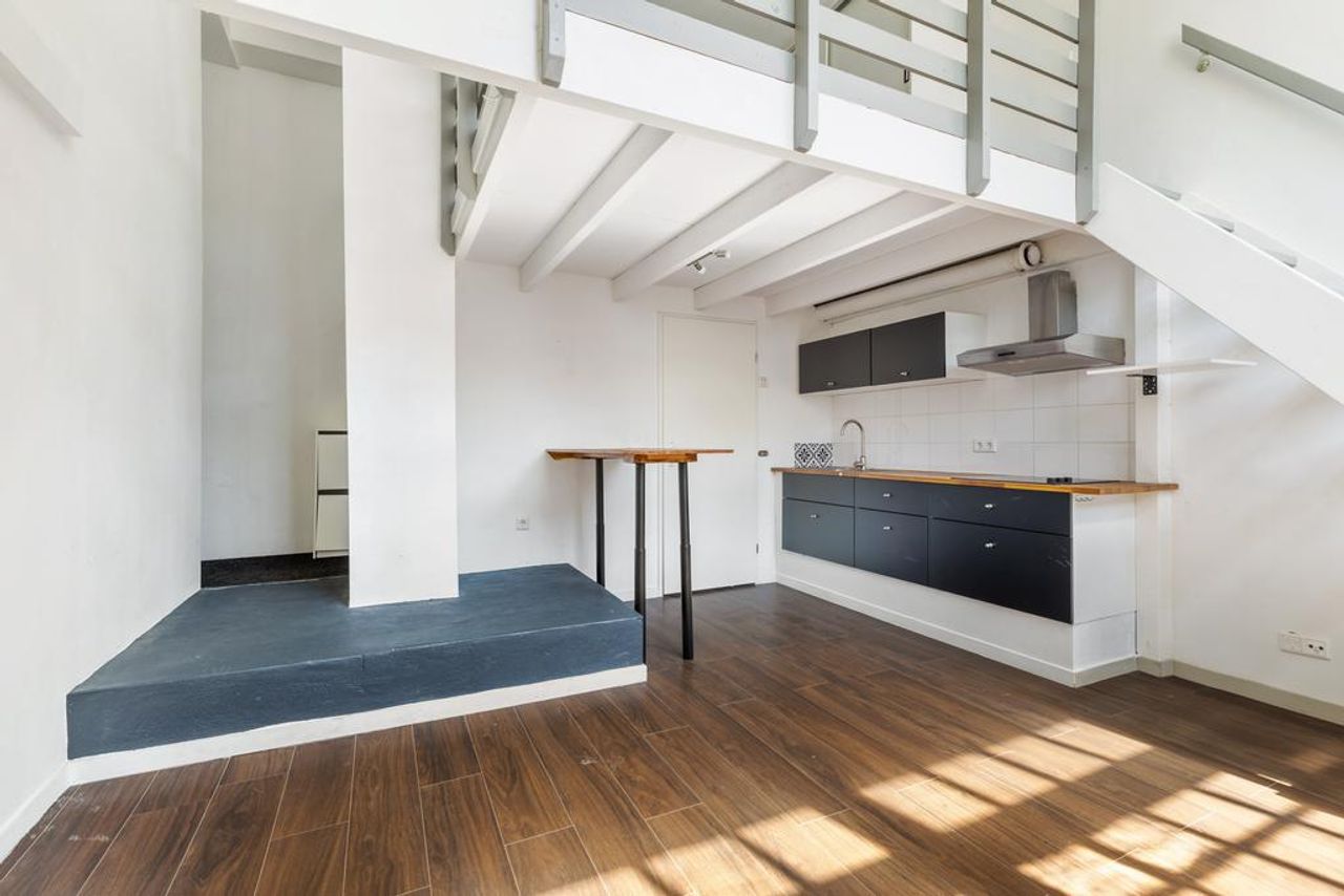 De keuken (foto: Van der Sande Makelaars).