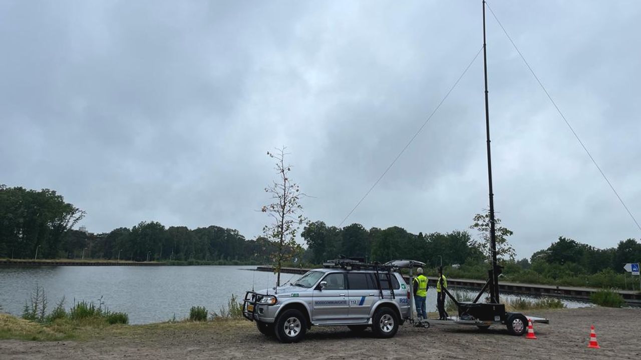 De mobiele radiopost van DARES (foto: Erik Peeters).