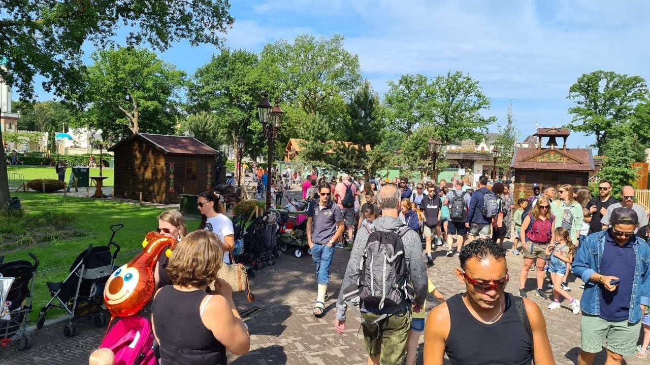 Schouder aan schouder bij Max& Moritz.