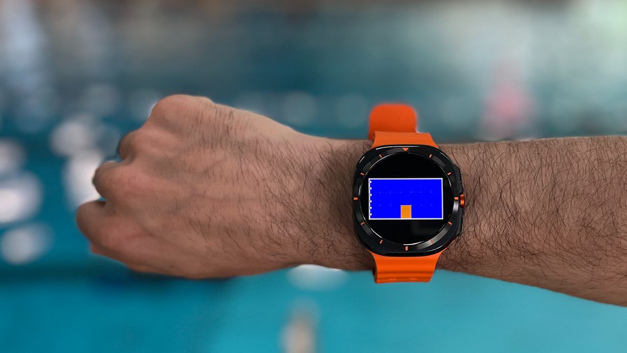 De locatie waar iemand in het zwembad ligt (foto: Rogier van Son).