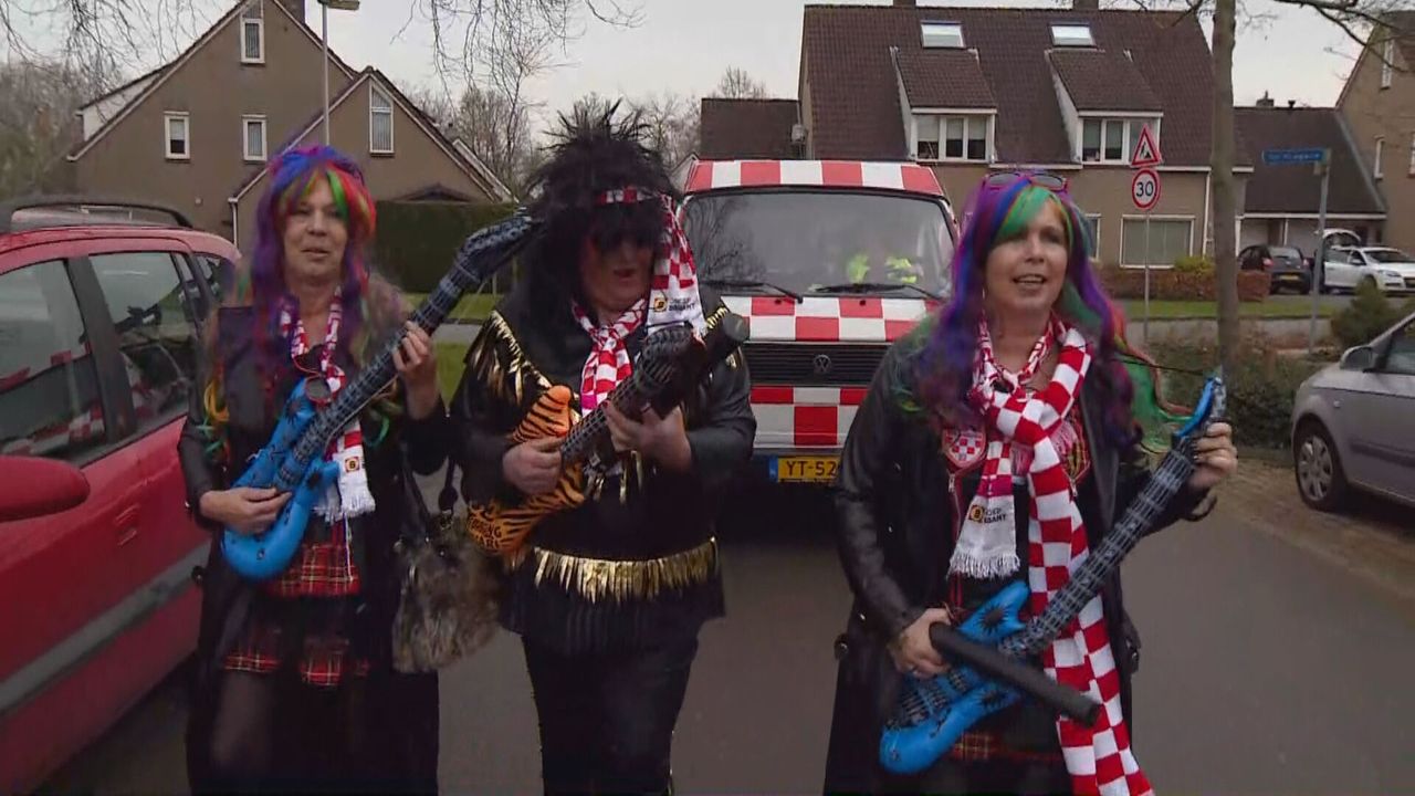 Vriendinnen op weg voor de verrassing, rechts Sylvia