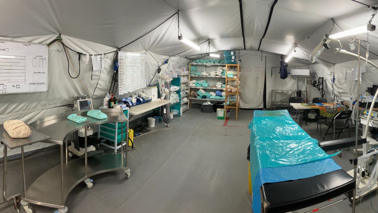 De OK in Gaza waar Ron werkt zit in een tijdelijke tent (privéfoto). 