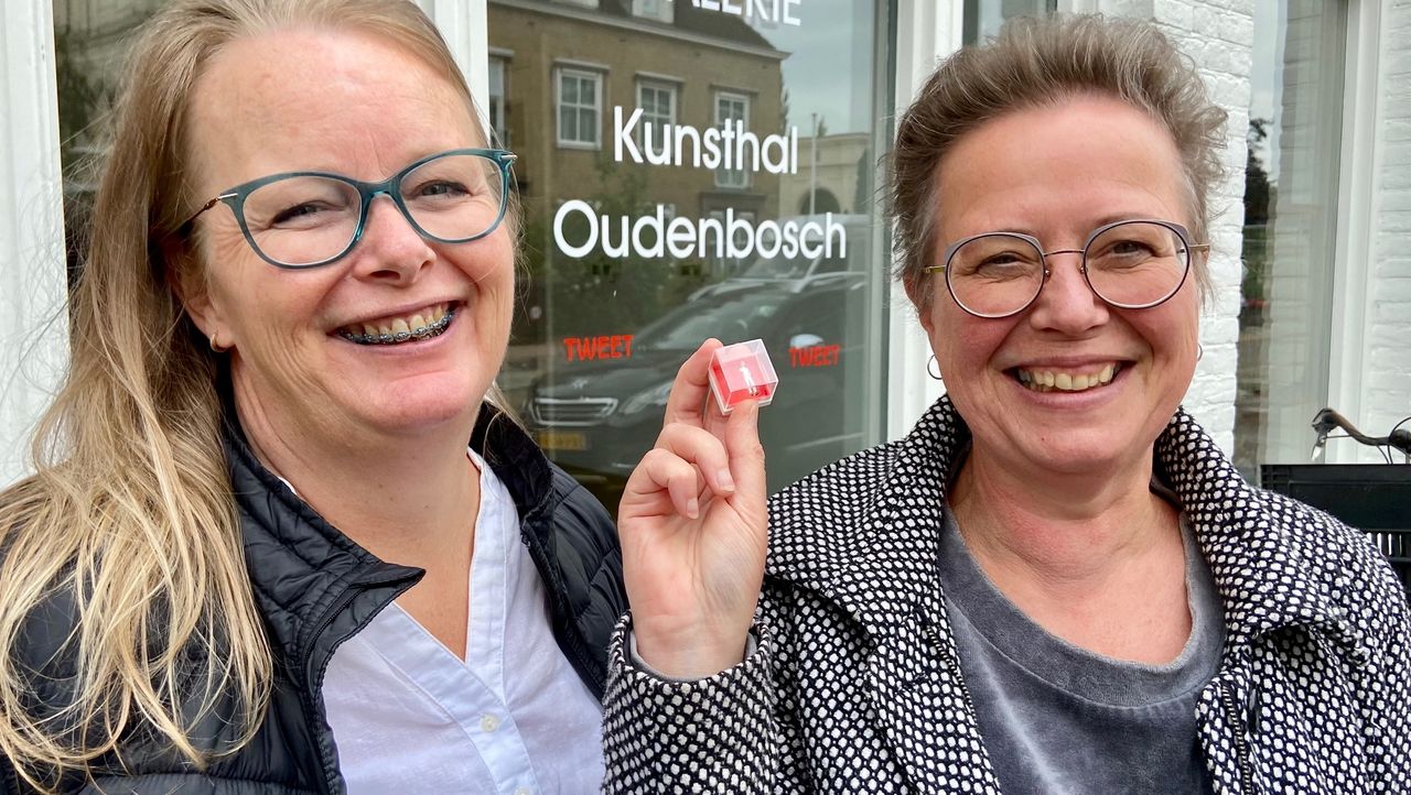 Marieke Bendeler en Monique Jasperse bedenkers van de kleine mensjesroute (foto: Erik Peeters).