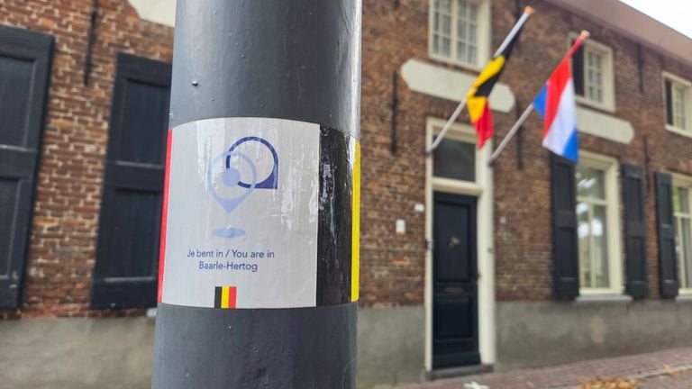 Het Vlaams-Nederlandse huis (foto: Noël van Hooft).