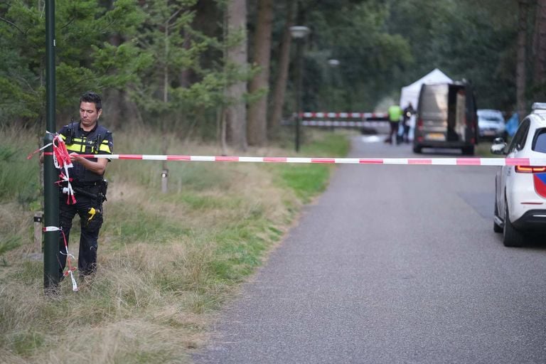 Overleden persoon gevonden in auto, politie houdt rekening met misdrijf (foto: SQ Vision).