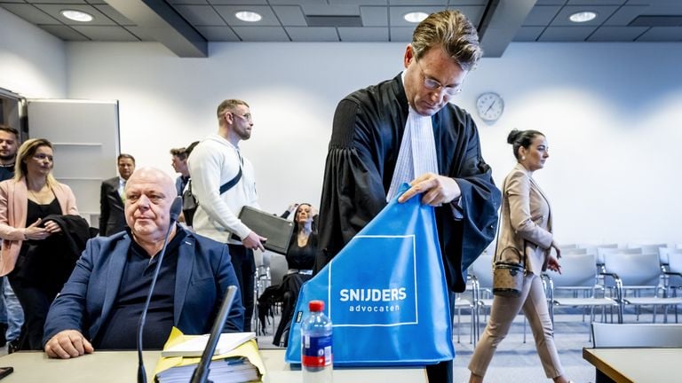 Gillis met Danny Snijders, oud-werkgever van zijn nieuwe expoitant (Foto: ANP).