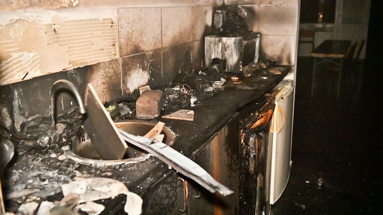 De aanblik van de keuken in het gebouw na de brand (foto: SQ Vison).