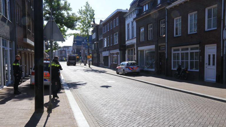 Ook in de Molenstraat is een inval gedaan (foto: Harrie Grijseels/SQ Vision).