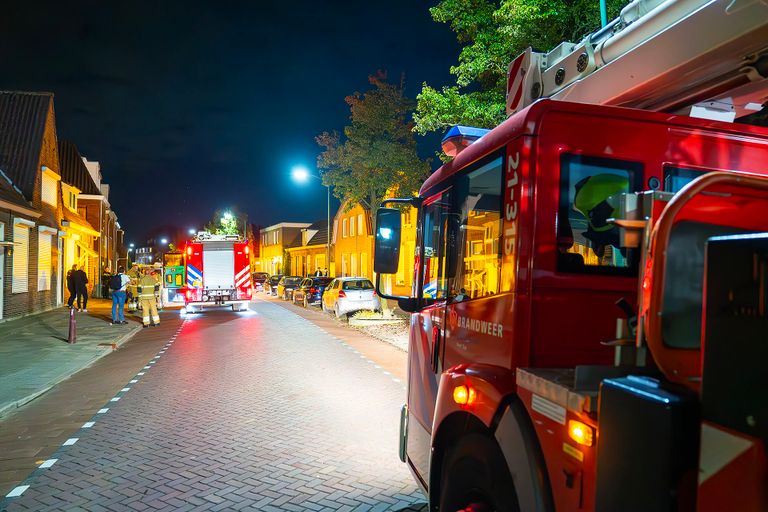 Toen de brandweer in Oss aankwam bij de Berghemseweg, was het vuur al geblust (foto: Gabor Heeres/SQ Vision).
