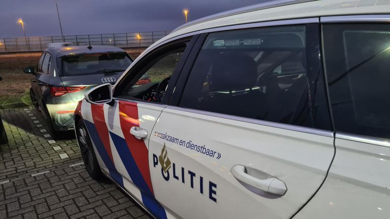 Agenten zagen de Franse automobilist met een snelheid van 207 kilometer per uur over de A16 rijden (foto: X/Verkeerspolitie zwb).