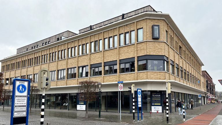 Het voormalige V&D pand in Bergen op Zoom (foto: Erik Peeters)