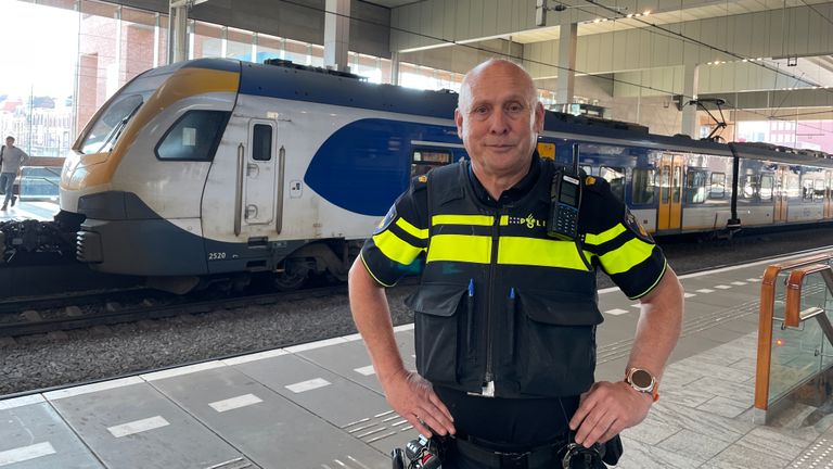 Politieman Theo (foto: René van Hoof)