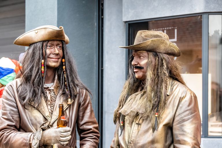 Piraten beleven een gouden tijd tijdens de Tullepetaonse optocht (Eye4Images)