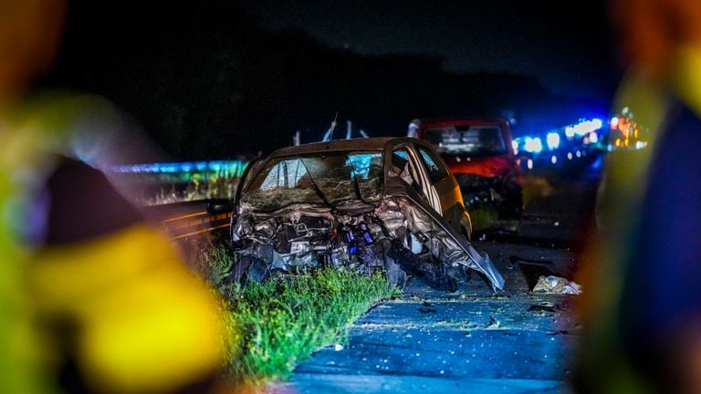 Van de wagen was niet veel meer over (foto: SQ Vision).