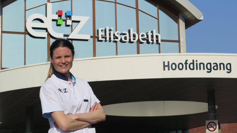 Karin van der Staak (33) uit Drunen werkt op de intenstive care van het Elisabeth-TweeSteden Ziekenhuis