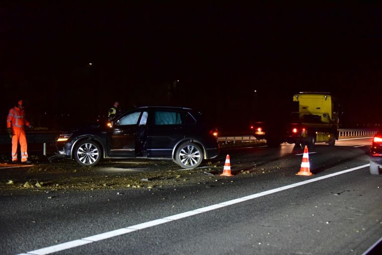 Het ongeluk gebeurde op de A2 bij Maarheeze (foto: SQ Vision/Johan Bloemers).