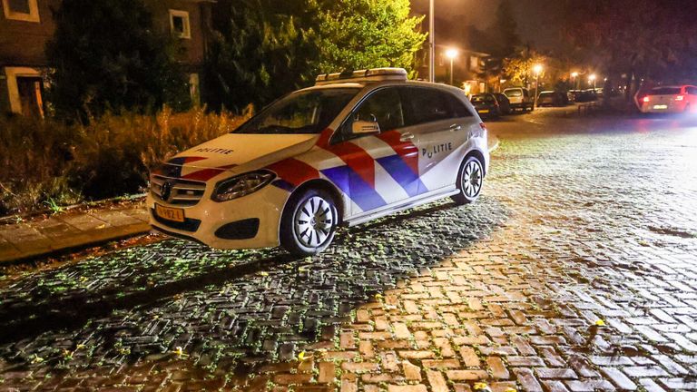 De bewoners van het huis in Eindhoven waar de gewapende overval plaatsvond, raakten niet gewond (foto: Dave Hendriks/SQ Vision).