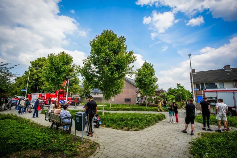 De buurt liep uit (foto: SQ Vision Mediaprodukties).