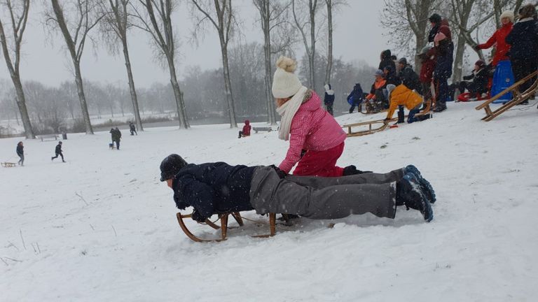 Lekker glijden in het Ton Smitspark in Eindhoven (foto: Lola Zopfi).