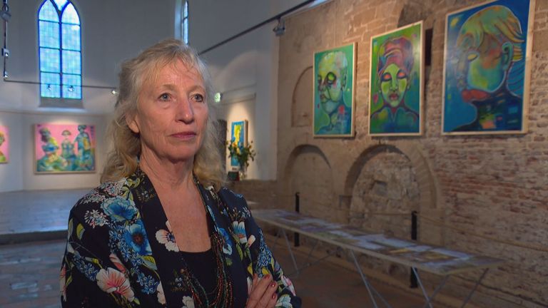Sylvia Dekker voor haar kleurrijke schilderijen.