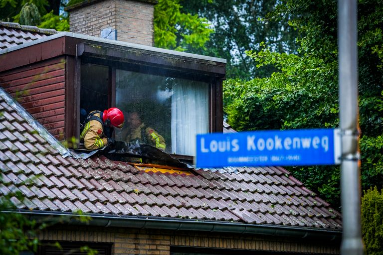 De brandweer zoekt het hogerop (foto: SQ Vision Mediaprodukties).