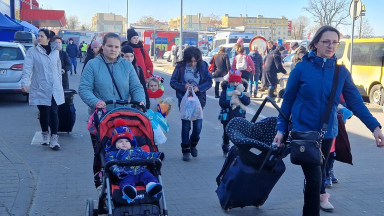 Oekraïners op de vlucht ( foto: Noël van Hooft)