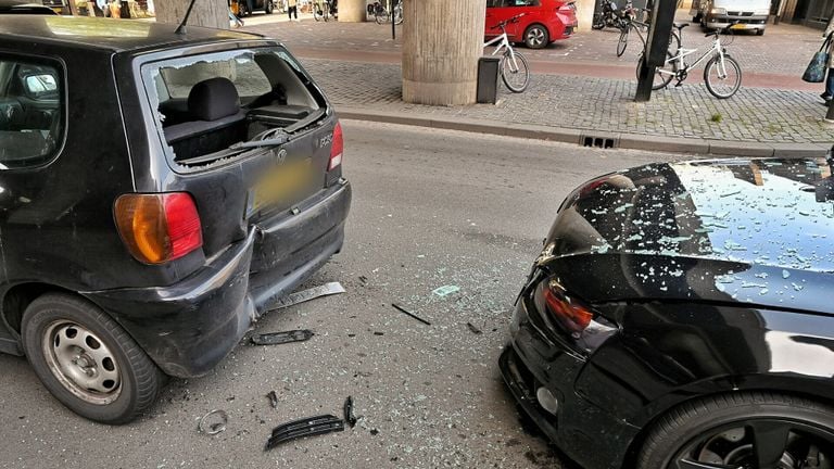 De automobilisten moesten remmen omdat een voetganger overstak (foto: Toby de Kort/SQ Vision).