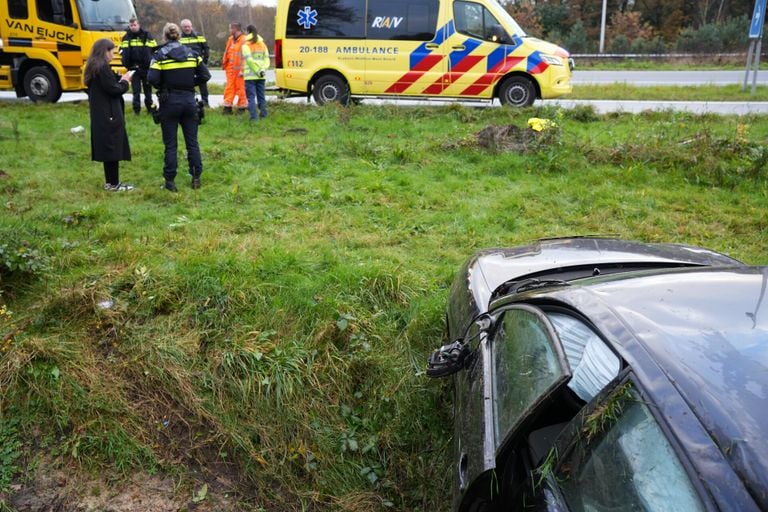 Politie, ambulance en een berger werden gealarmeerd (foto: Erik Haverhals/SQ Vision).