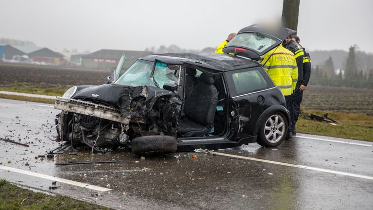 De auto van Freya raakte zwaar beschadigd (foto: Christian Traets/SQ Vision Mediaprodukties).