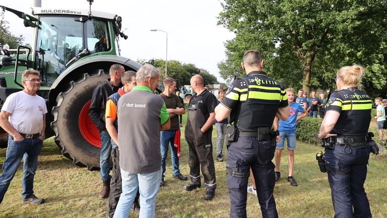 Veel boeren bij protest in Helvoirt (Foto: Bart Meesters/SQ Vision)