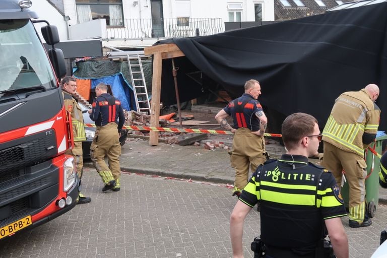 Ook de politie was erbij (foto: Perry Roovers/SQ Vision).