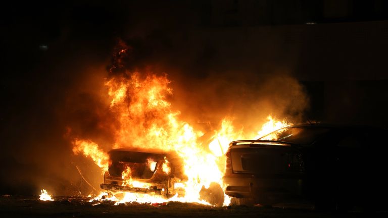 De felle autobrand in Boxtel (foto: Sander van Gils/SQ Vision).