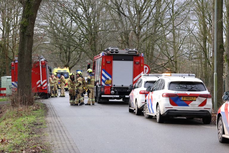 Veel hulpdiensten in de Leenhoflaan in Boxtel (foto: Sander van Gils/SQ Vision).