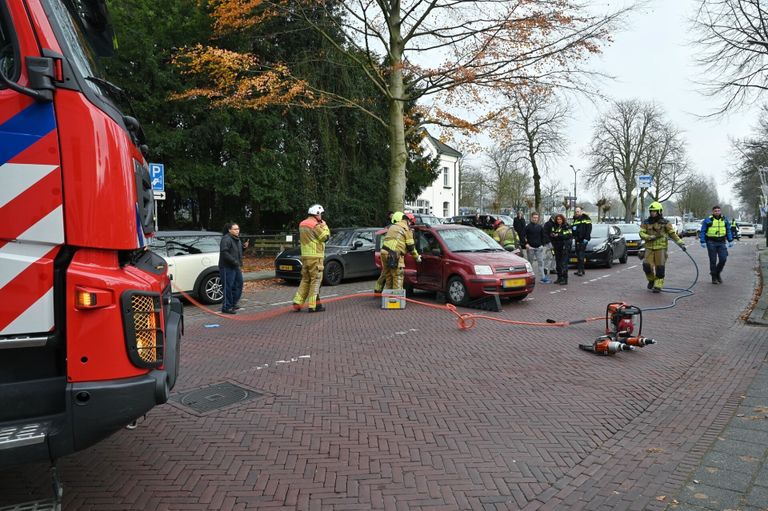 De weg moest worden afgesloten (foto: Toby de Kort/SQ Vision).