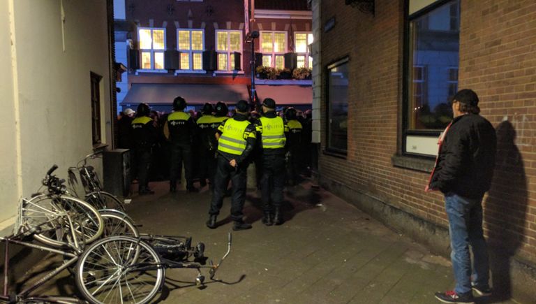 Veel politie op de been (foto: Ferenc Triki).