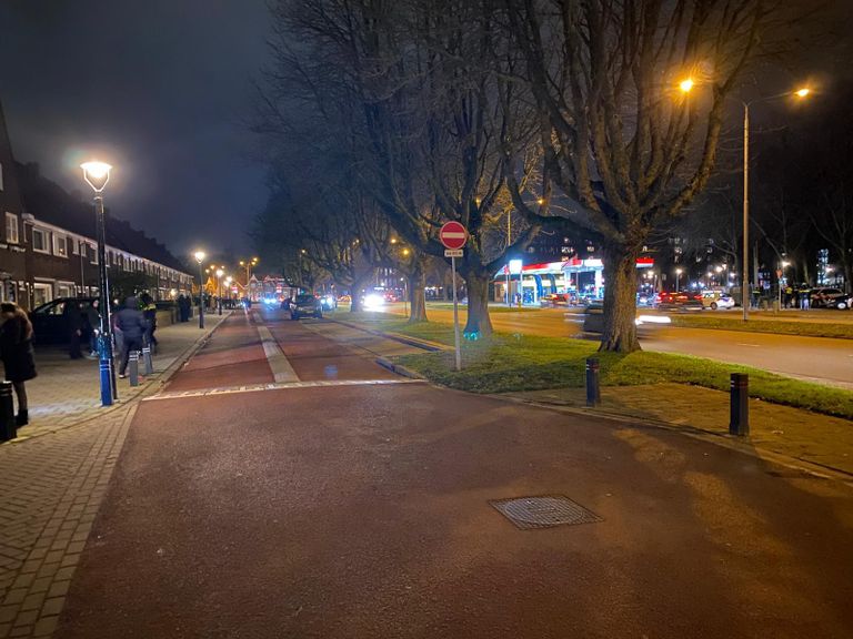 Jongeren bij het tankstation in Den Bosch.