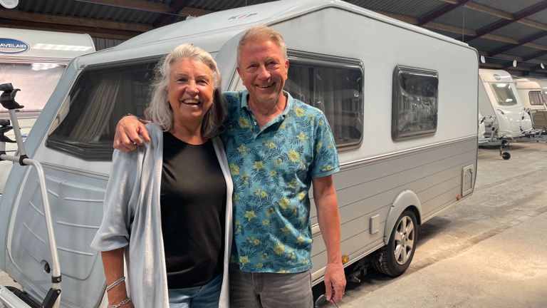 Jan and Edith take the time to prepare everything before leaving (Photo: Imke van de Laar).