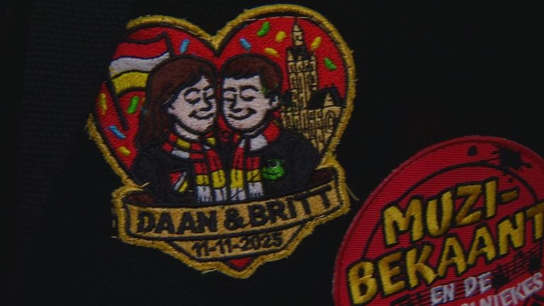 Dit embleem werd speciaal voor Daan en Britt gemaakt.