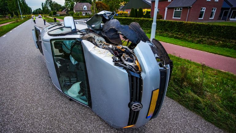 De gekantelde wagen (foto: SQ Vision).