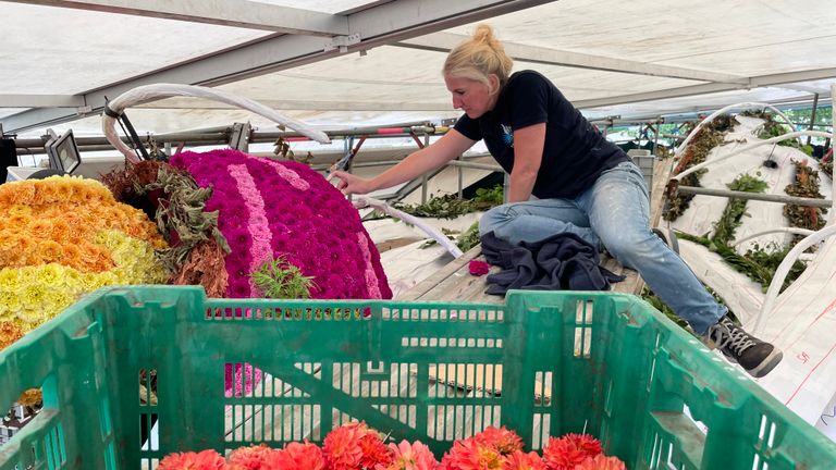 Het wordt waarschijnlijk nachtwerk voor de bouwers van het bloemencorso in Valkenswaard