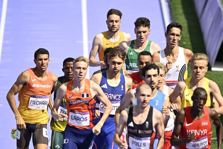 Niels Laros in actie in de series van de 1500 meter (foto: ANP 2024/Jasper Jacobs BELGA).