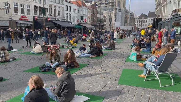 De Bredase binnenstad kende eind februari al een picknickmoment.