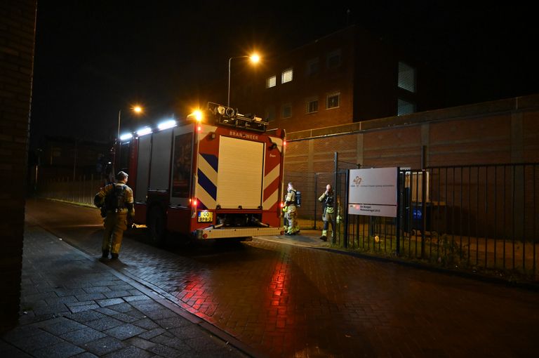 De brandweer bij De Koepel (foto: Perry Roovers/SQ Vision).