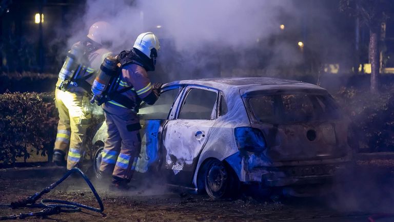 De brandweer bluste het vuur in Oss (foto: Gabor Heeres/SQ Vision).