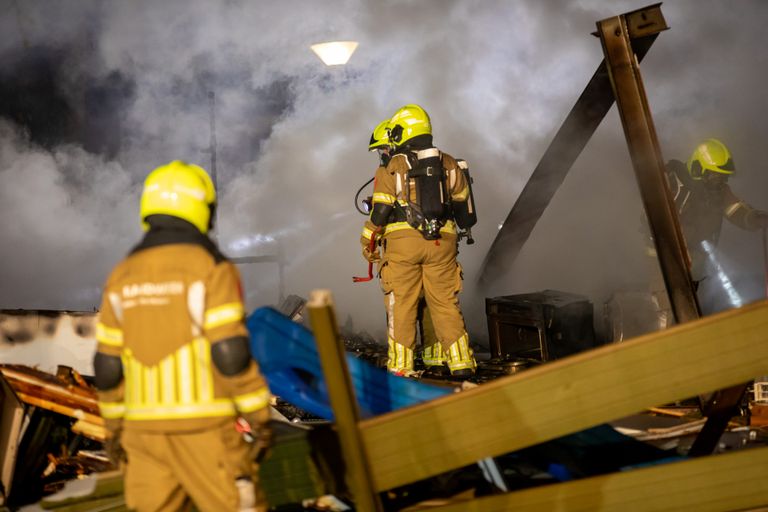 Van het chalet in Putte bleef nagenoeg niets over (foto: Christian Traets/SQ Vision).